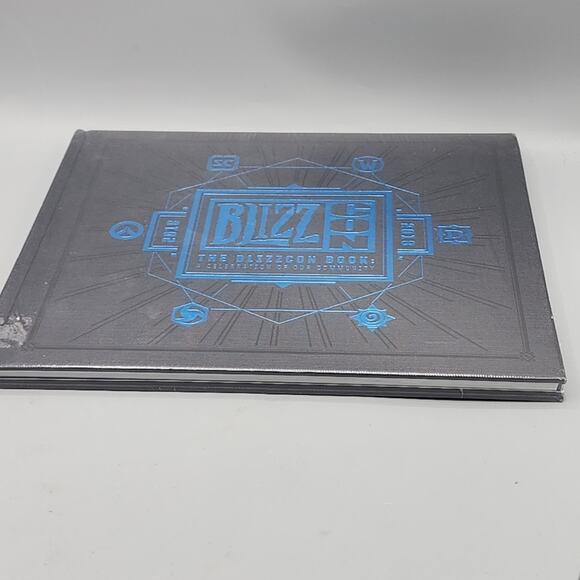 Blizzard Entertainment 2018 The Blizzcon Book A Celebration of Our Community NEW - Picture 10 of 10